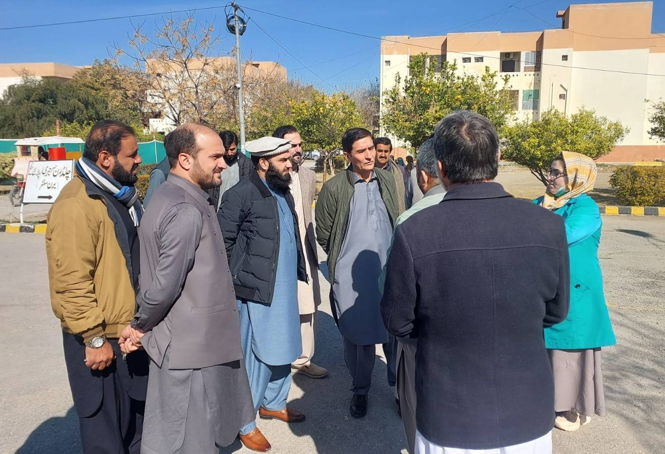 Hospital Director Dr. Iftikhar Ullah Visits Emergency Department of Khalifa Gul Nawaz Teaching Hospital